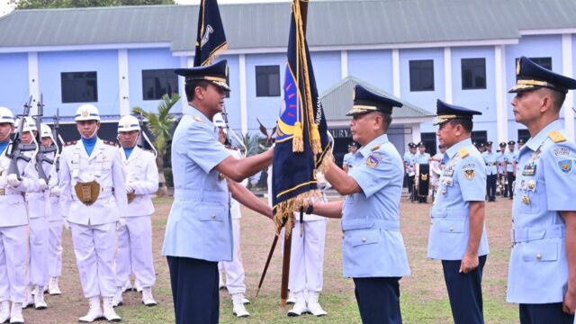Dankodiklatau Marsdya TNI Age Wiraksono Pimpin Sertijab Danpusdik Kodiklatau dan Dansekkau di Sekkau Halim